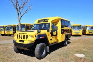 Governo federal apresenta novos modelos de ônibus escolares